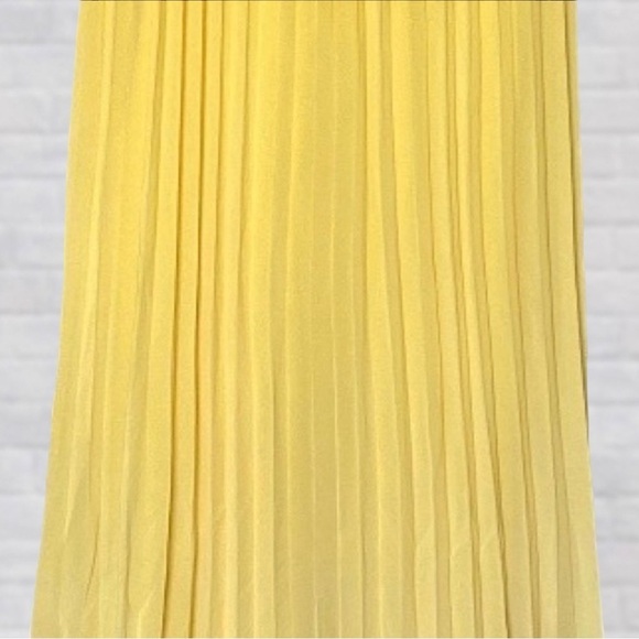 Barr III Adjustable Spaghetti Strap Yellow Pleated Ombré Maxi Dress XXS - Picture 4 of 6
